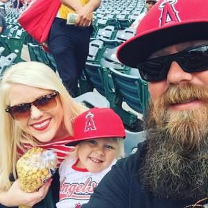 Meet your Posher, Lauri